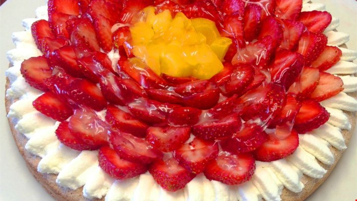 Delightful Strawberry Dessert
