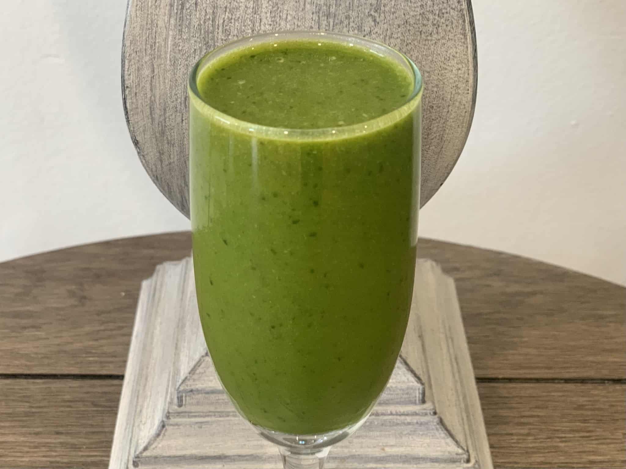 Apple and Spinach Breakfast Smoothie